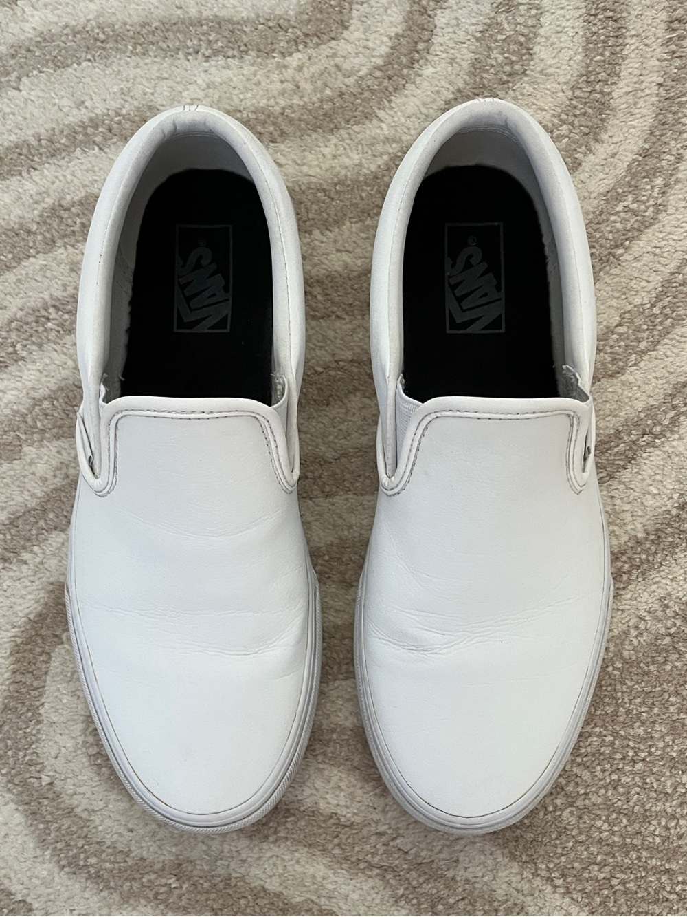 Vans Classic Slip-On Shoe - Picture 2 of 5